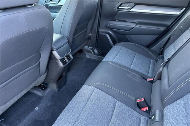 Vehicle image 9 of 23