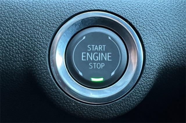 Vehicle image 20 of 23