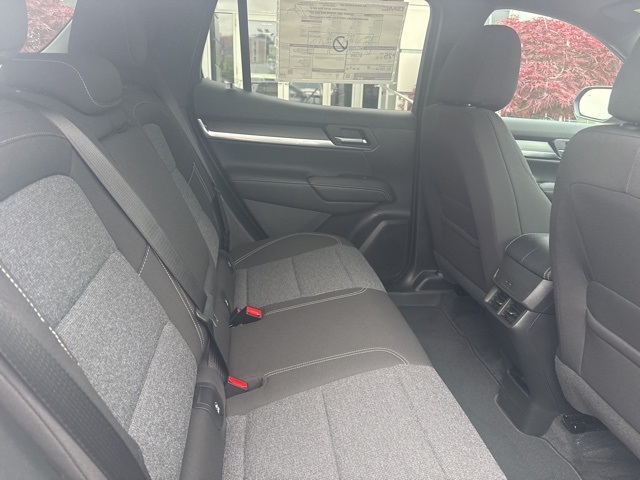 Vehicle image 26 of 28