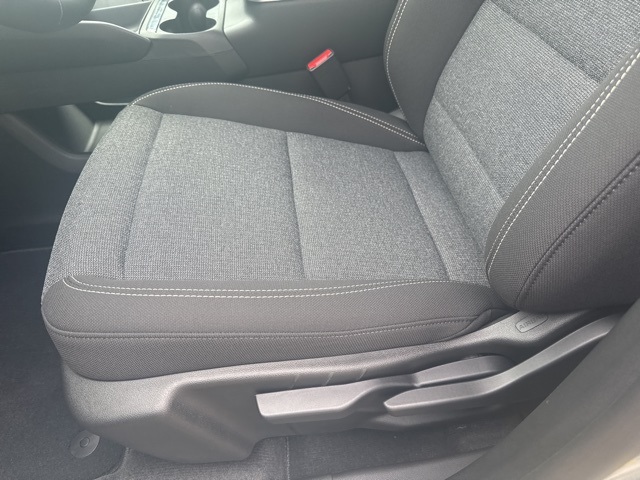 Vehicle image 13 of 28