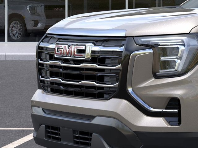 Vehicle image 15 of 24
