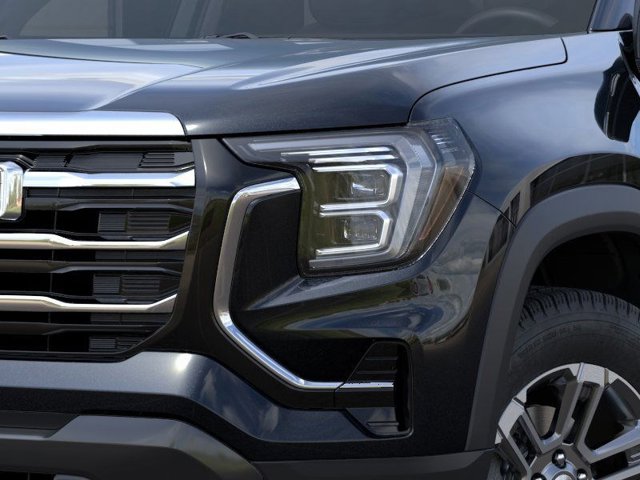 Vehicle image 10 of 24