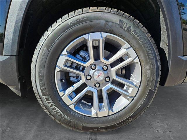Vehicle image 10 of 18