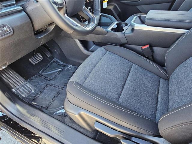 Vehicle image 9 of 18