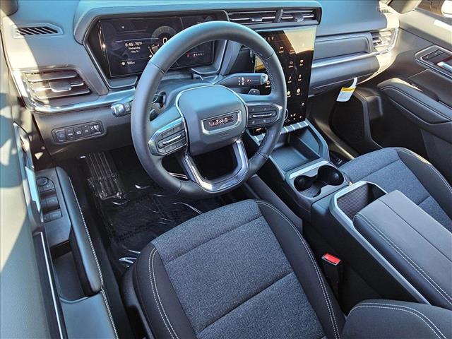 Vehicle image 8 of 18