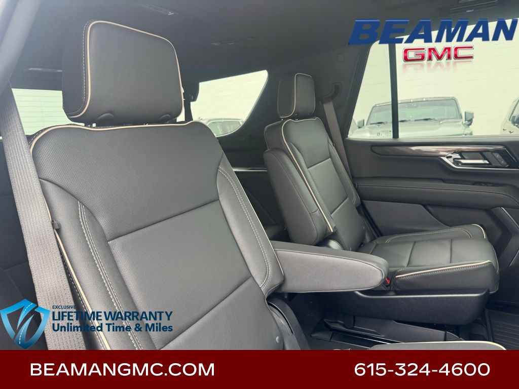 Vehicle image 11 of 43