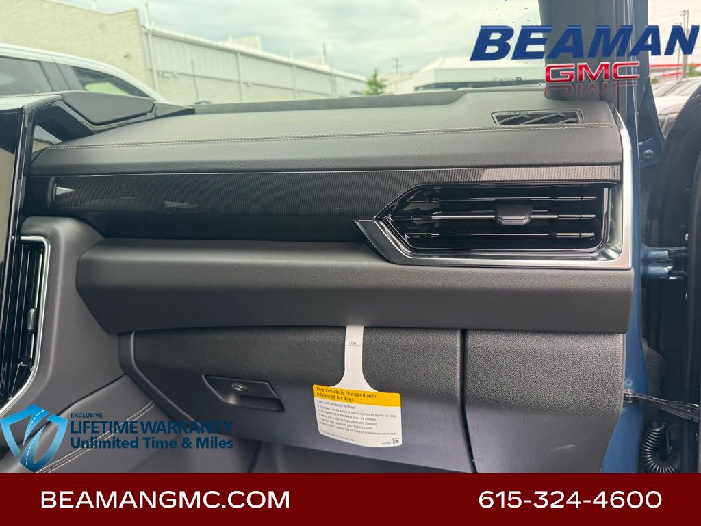 Vehicle image 29 of 43