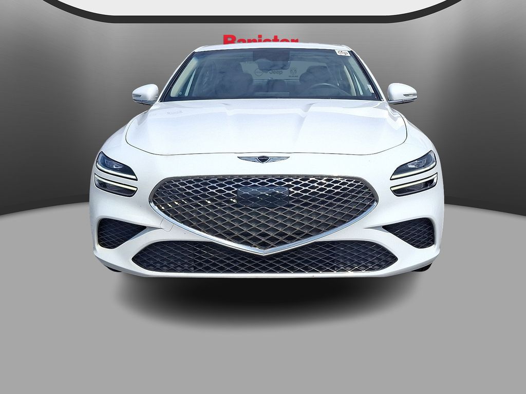 2025 Genesis G70 2.5T Image 2 of 30
