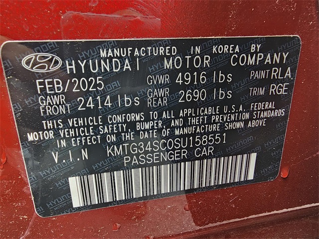 2025 Genesis G70 2.5T Image 12 of 12