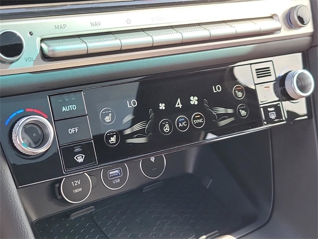 Vehicle image 17 of 34