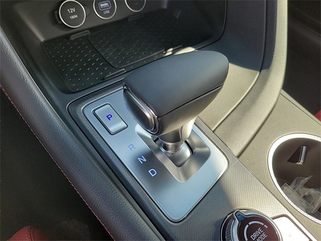 Vehicle image 18 of 34
