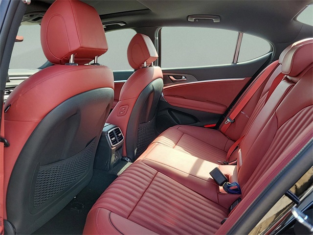 Vehicle image 8 of 34