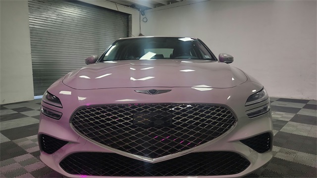 2025 Genesis G70 2.5T Image 3 of 25
