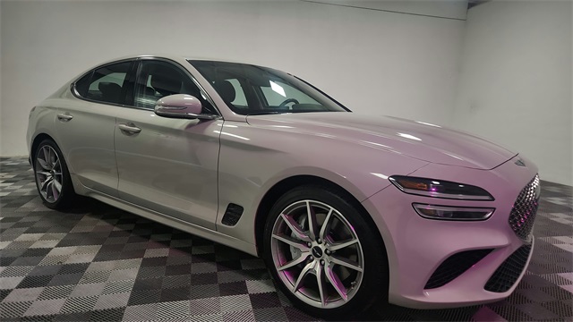 2025 Genesis G70 2.5T Image 6 of 25