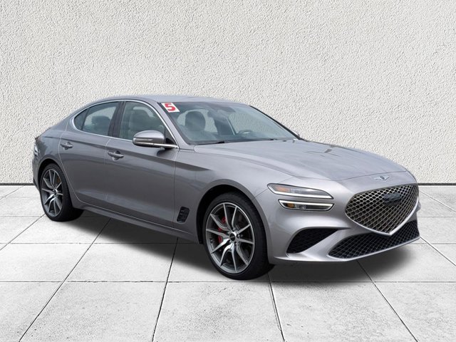 2025 Genesis G70 2.5T Image 3 of 39