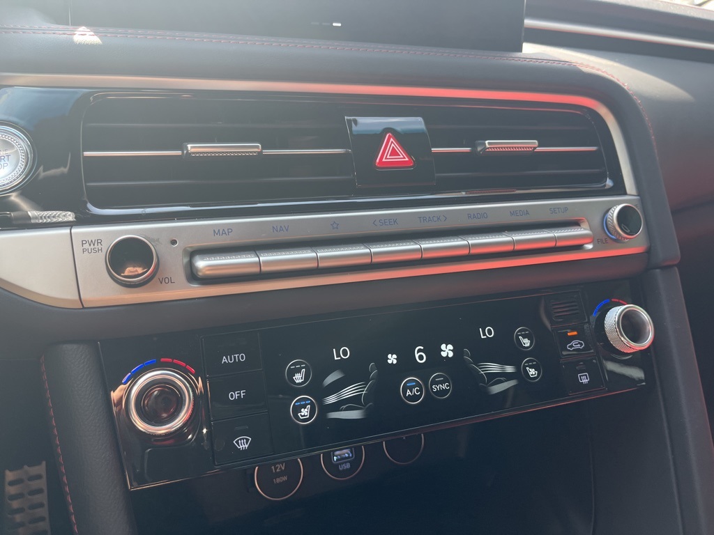 2025 Genesis G70 3.3T Sport Advanced Image 15 of 26