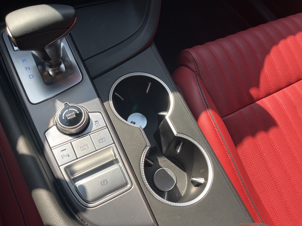 2025 Genesis G70 3.3T Sport Advanced Image 19 of 26
