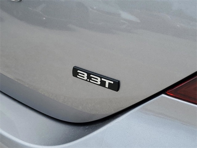 Vehicle image 23 of 30