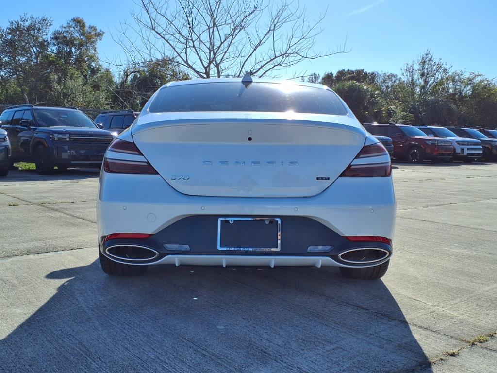 Vehicle image 6 of 35