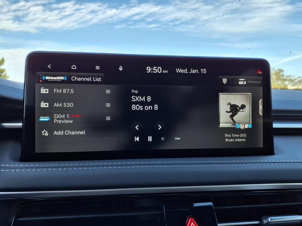 Vehicle image 20 of 35