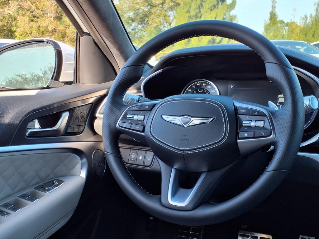 Vehicle image 16 of 35