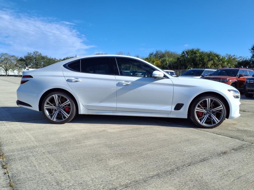 Vehicle image 4 of 35