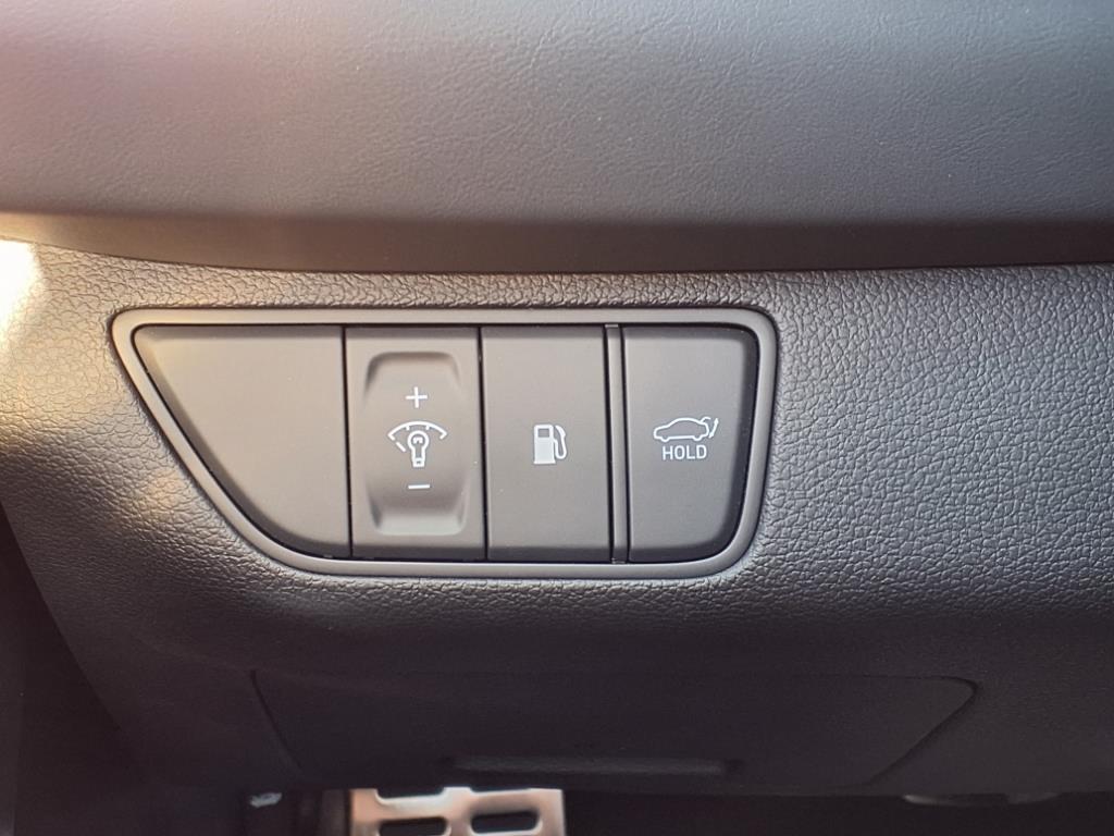 Vehicle image 26 of 35