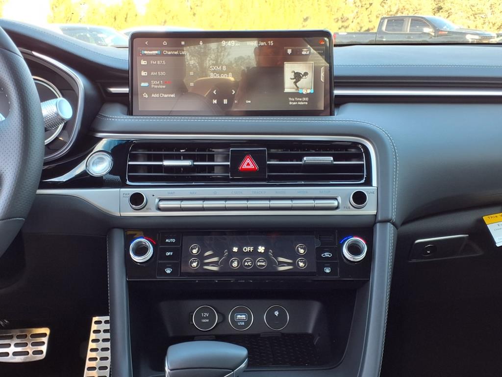 Vehicle image 17 of 35