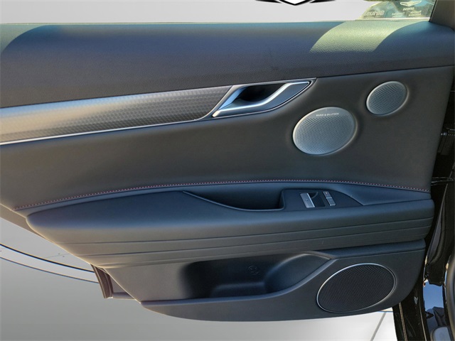 Vehicle image 20 of 30