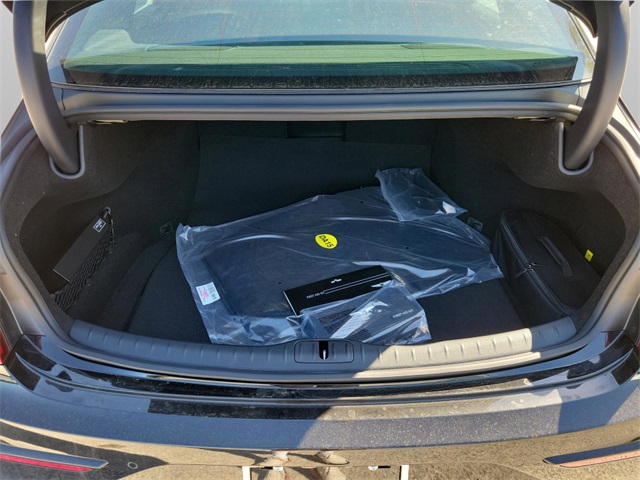 Vehicle image 6 of 30