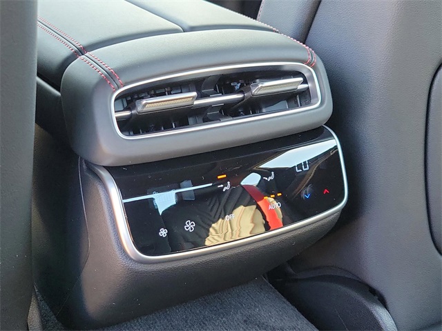 Vehicle image 22 of 30