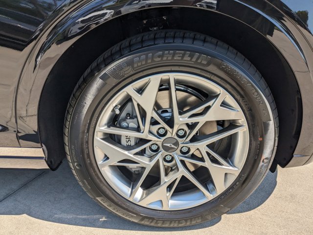 Vehicle image 9 of 30