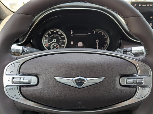 Vehicle image 23 of 30