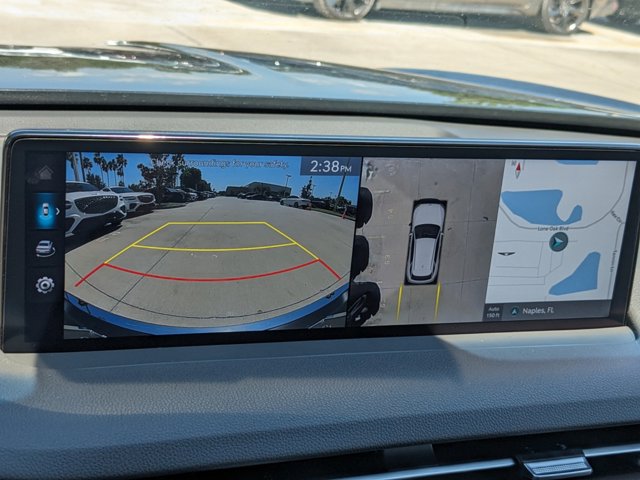 Vehicle image 27 of 30