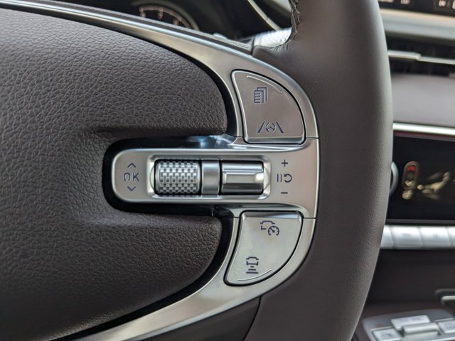Vehicle image 22 of 30