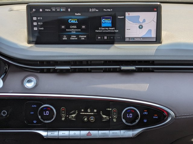 Vehicle image 13 of 30