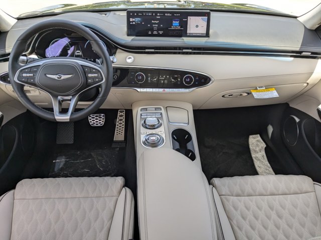 Vehicle image 10 of 31