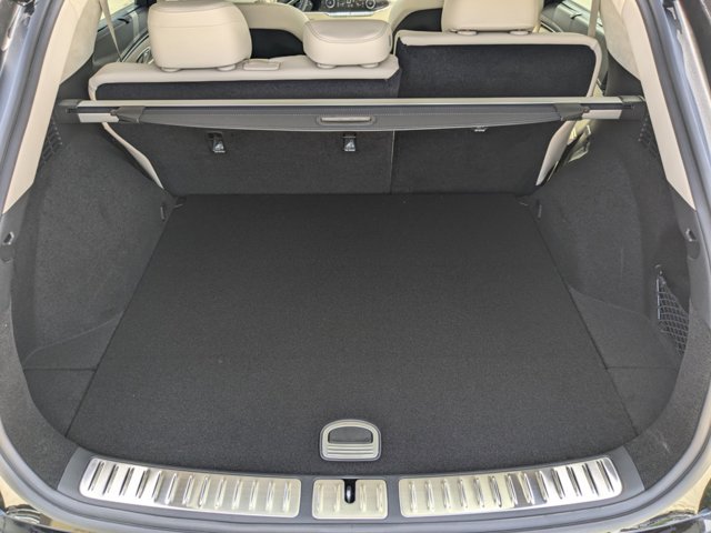 Vehicle image 16 of 31