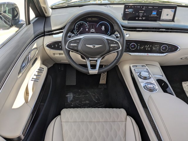 Vehicle image 11 of 31