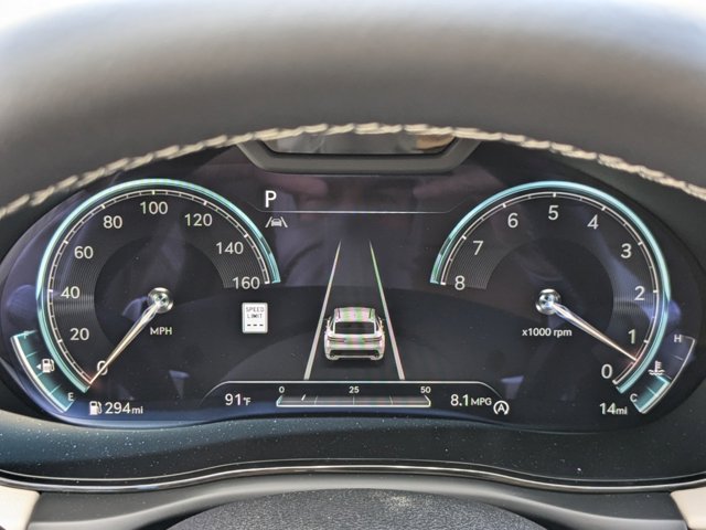 Vehicle image 24 of 31