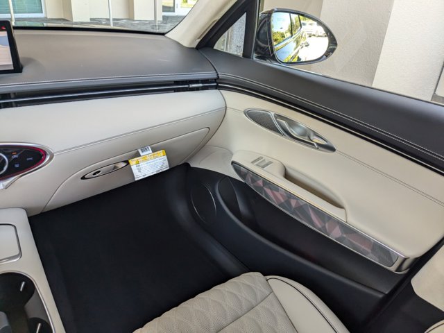 Vehicle image 12 of 31