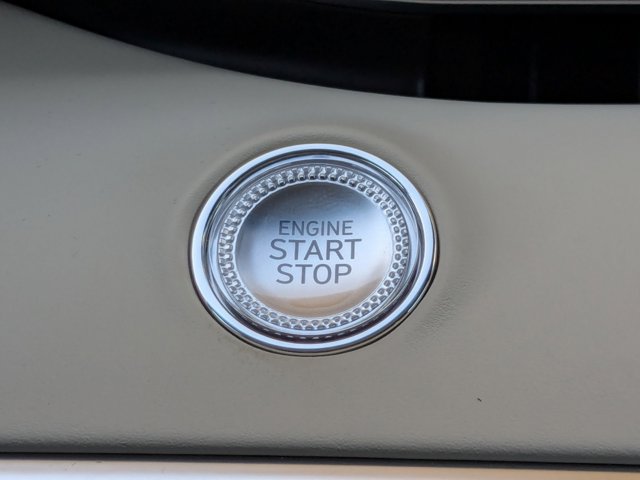 Vehicle image 30 of 31