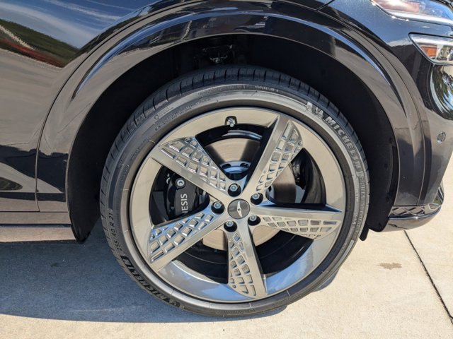 Vehicle image 9 of 31