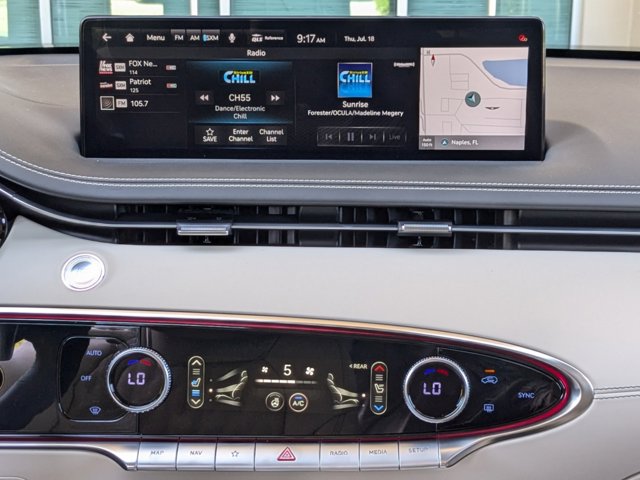 Vehicle image 13 of 31