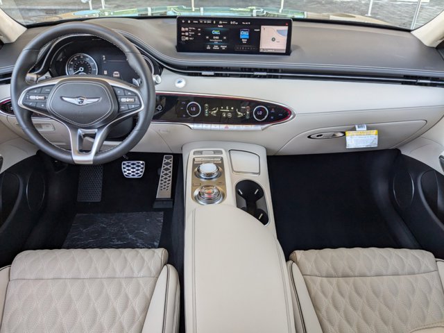 Vehicle image 10 of 31