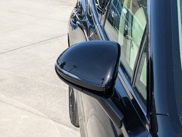 Vehicle image 8 of 31