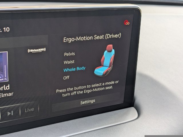 Vehicle image 28 of 31