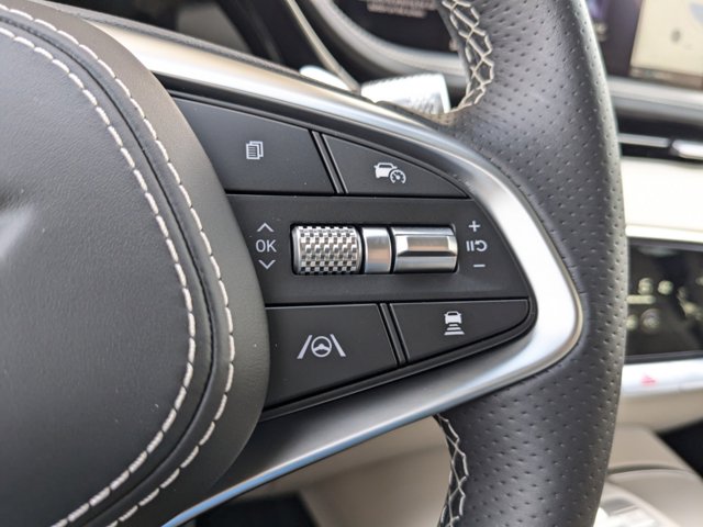 Vehicle image 22 of 31