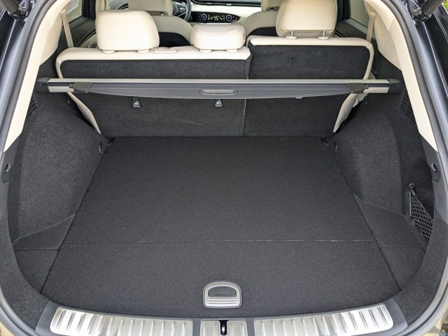 Vehicle image 16 of 31