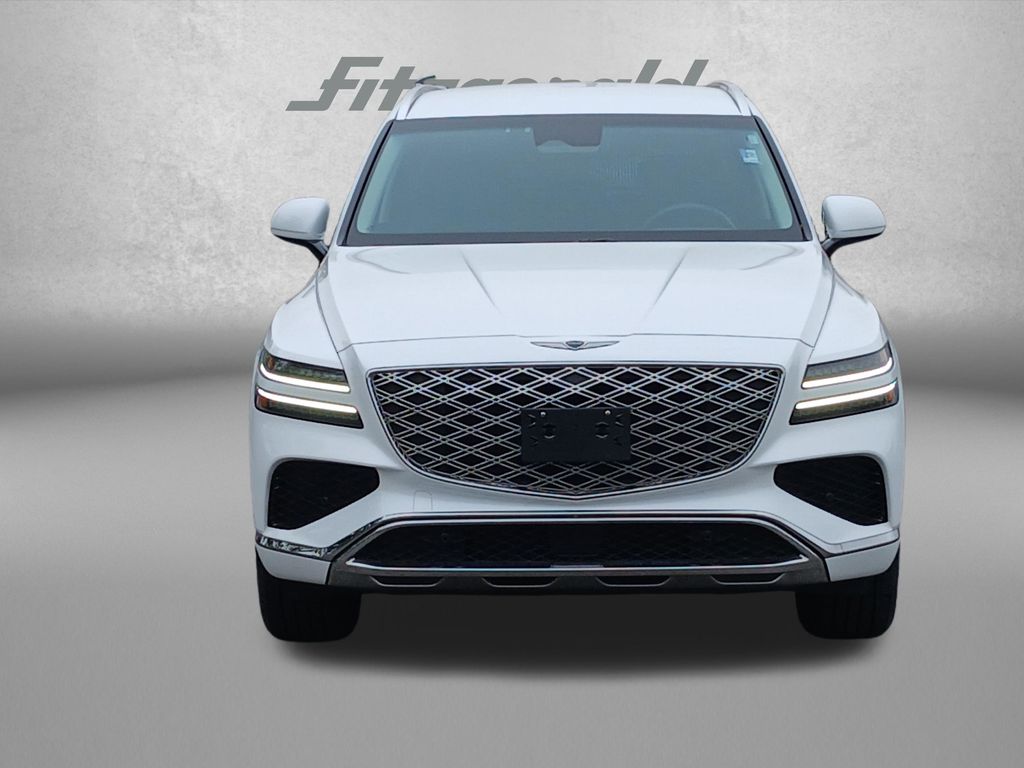 2025 Genesis GV80 2.5T Standard Image 2 of 28